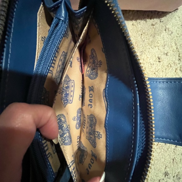 Rare Juicy Couture blue velvet wallet - Picture 6 of 7